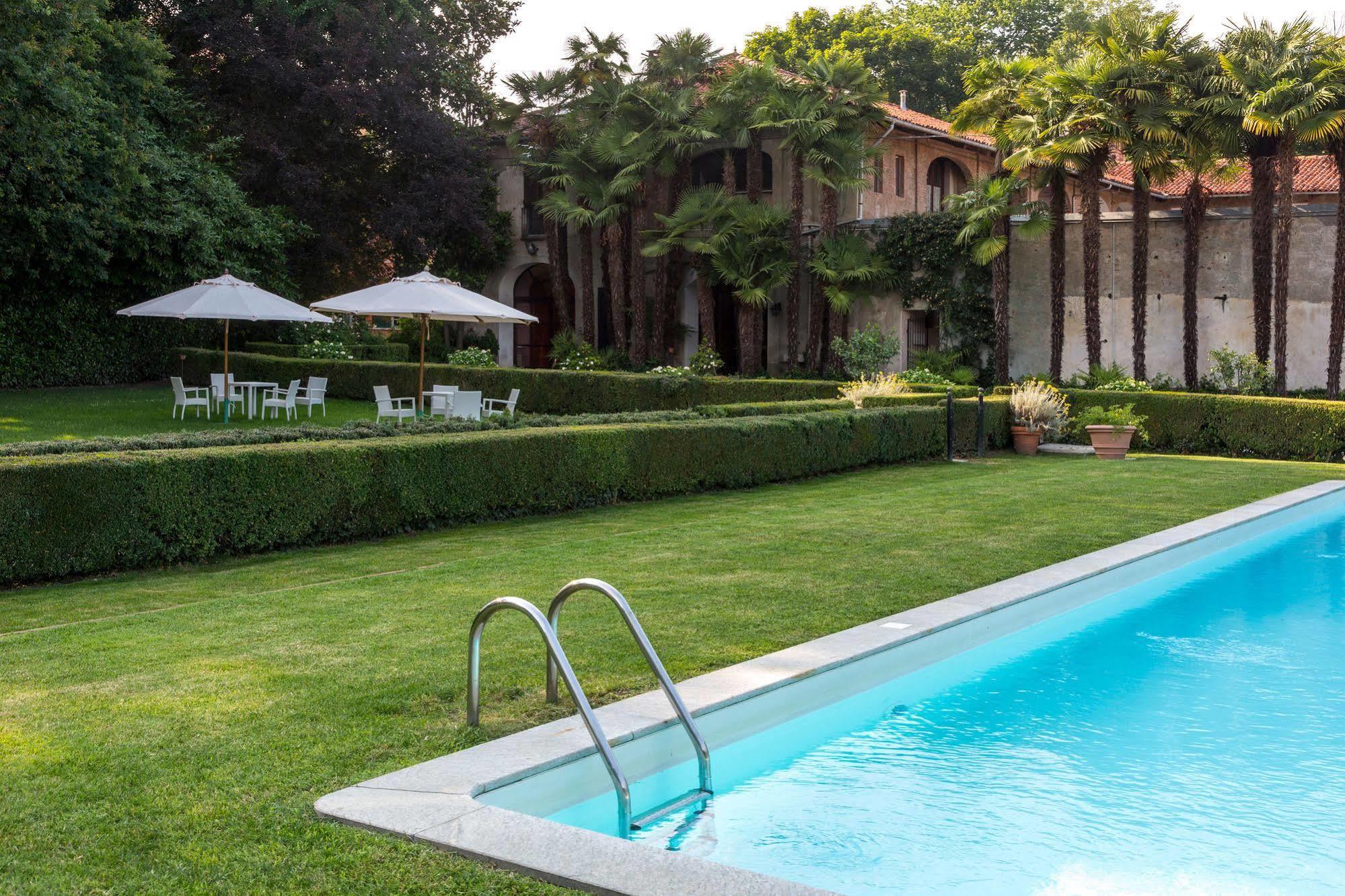Agriturismo Il Torrione Pinerolo ภายนอก รูปภาพ