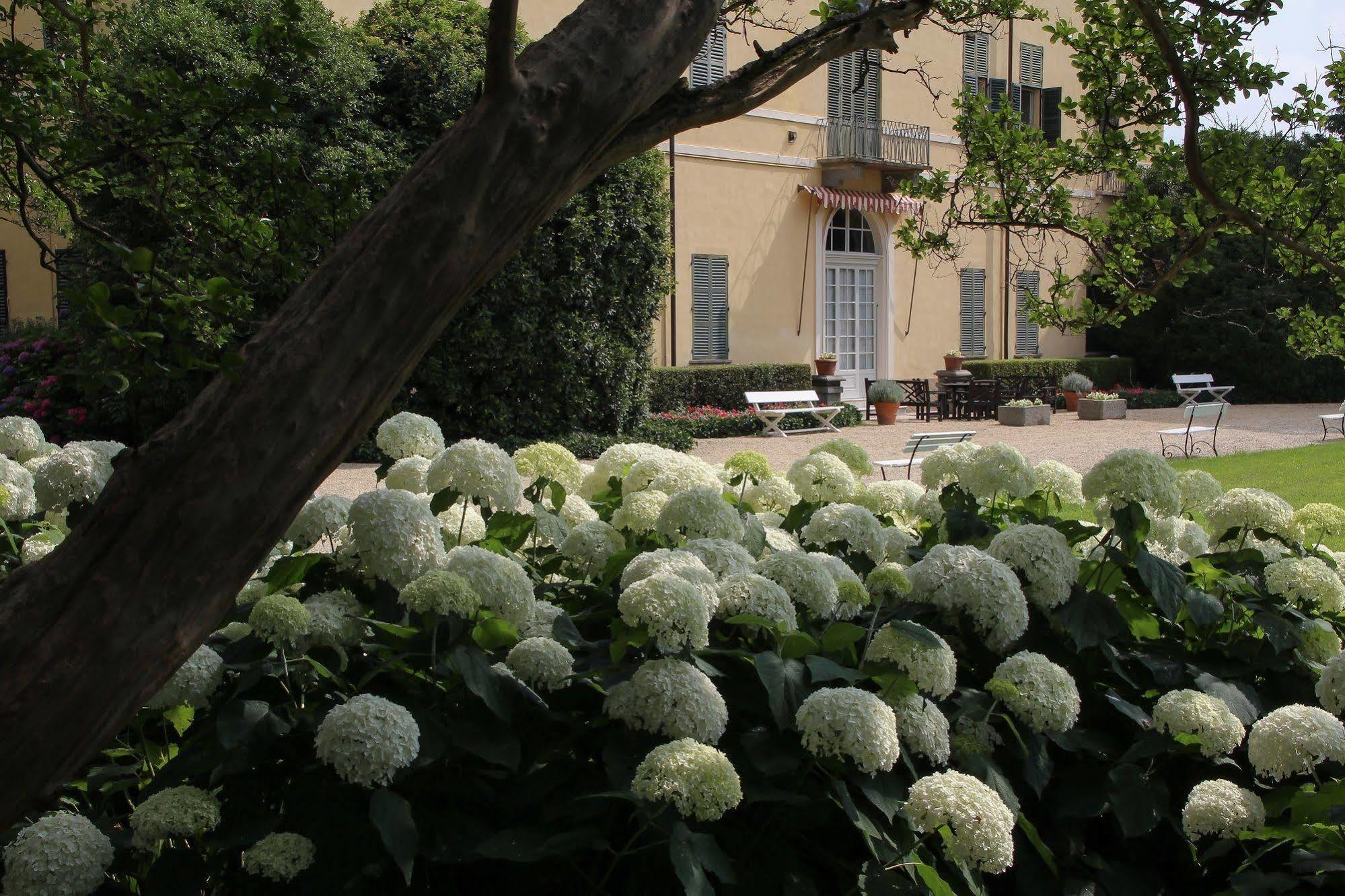 Agriturismo Il Torrione Pinerolo ภายนอก รูปภาพ